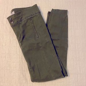 Loft size 4/27 army green pants